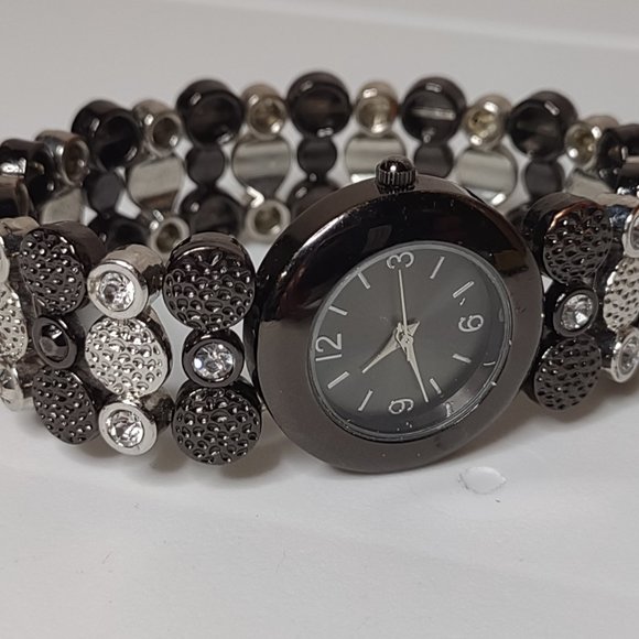 Black And Silver Tone Stretch Watch - Picture 7 of 13